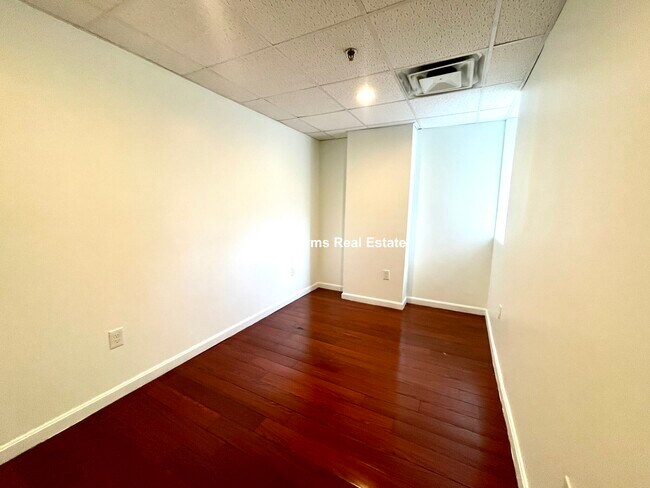 72 Kneeland St, Unit 601 in Boston, MA - Building Photo - Building Photo