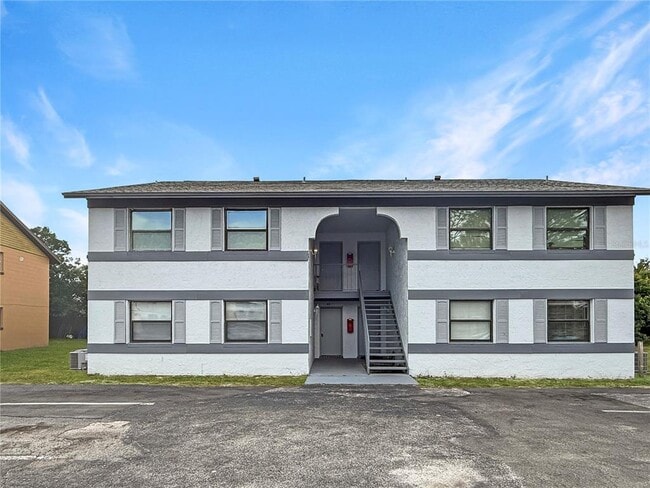property at 46 N Fairfax Ave