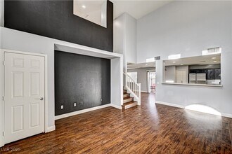 10425 MIHELA Ave in Las Vegas, NV - Building Photo - Building Photo