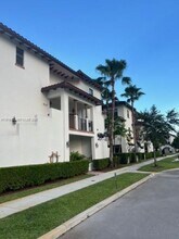 10600 NW 88th St in Doral, FL - Building Photo - Building Photo