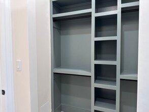 226 McCowat St in Jackson, TN - Foto de edificio - Building Photo