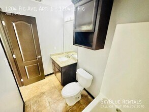 1204 W Fig Ave, Unit 1204-1 Fig in Pharr, TX - Building Photo - Building Photo