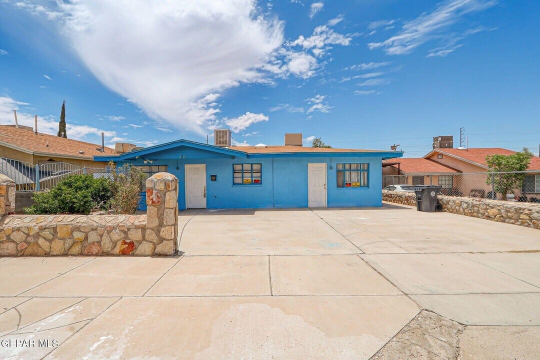 5912 Cleveland Ave in El Paso, TX - Building Photo