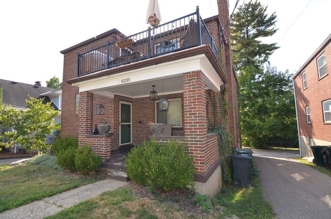 6235 Cortelyou Ave, Unit 1 in Cincinnati, OH - Foto de edificio - Building Photo