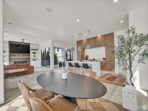 11609 Dorian Dr in South Jordan, UT - Building Photo - Building Photo