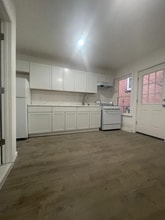 811 High St in Holyoke, MA - Building Photo - Building Photo