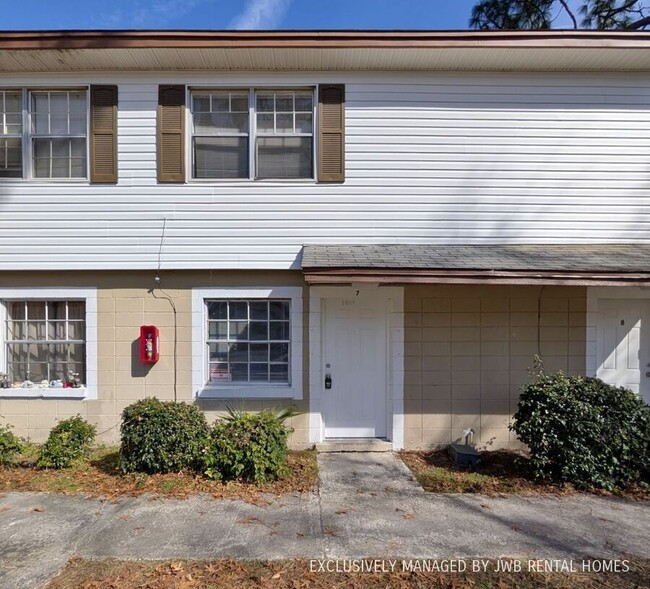 2859 Yellow Pine Ct-Unit -7 in Jacksonville, FL - Building Photo - Building Photo