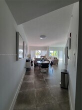 6580 Indian Creek Dr in Miami Beach, FL - Foto de edificio - Building Photo