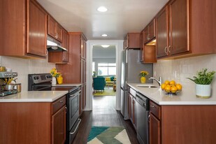 Vista Terrace Apartments in Tacoma, WA - Building Photo