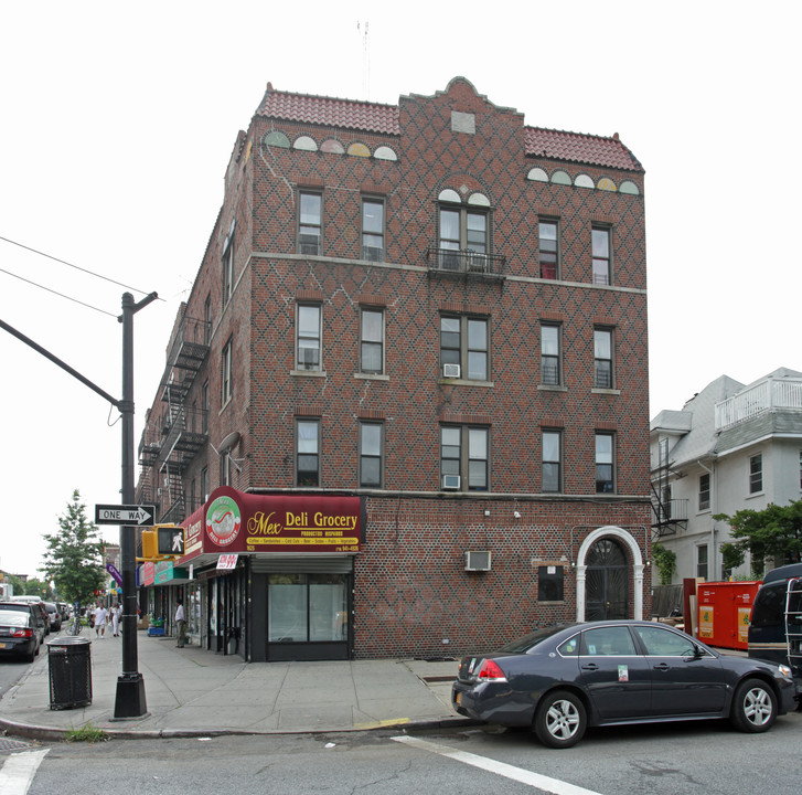 358 E 17th St in Brooklyn, NY - Foto de edificio