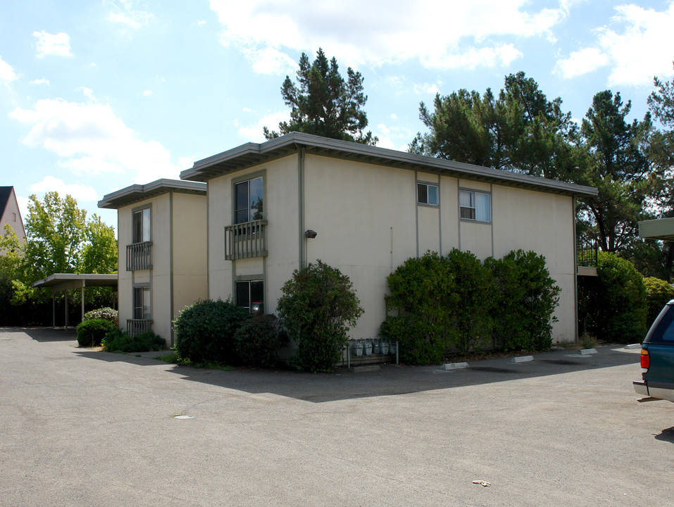 6202 Montecito Blvd in Santa Rosa, CA - Building Photo