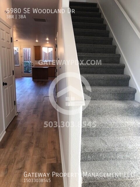 5980 SE Woodland Dr in Gresham, OR - Building Photo - Building Photo