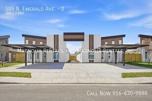 505 N Emerald Ave, Unit 2 in Edinburg, TX - Building Photo