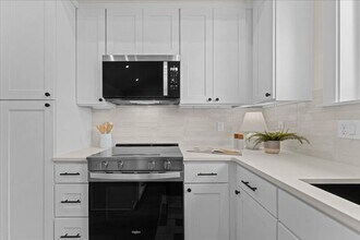 6703 SE 69th Ave in Portland, OR - Building Photo - Building Photo