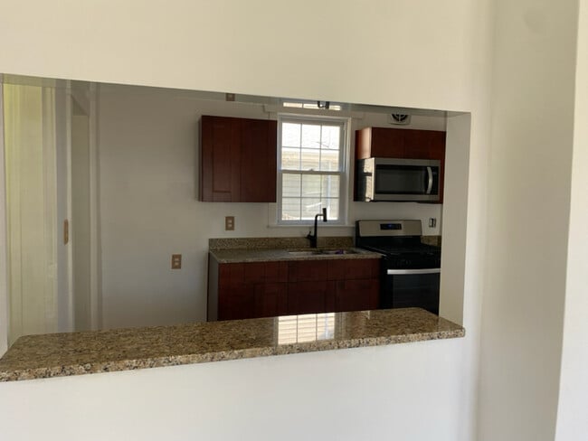 2537 Vincent Ave in Norfolk, VA - Building Photo - Building Photo