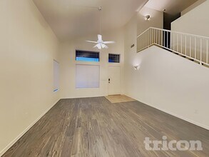 12746 W Hollyhock Dr in Avondale, AZ - Foto de edificio - Building Photo