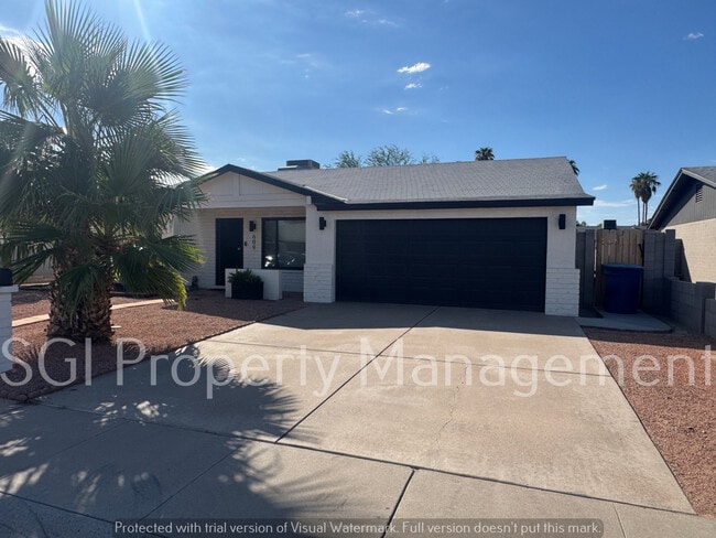 property at 609 E La Donna Dr
