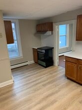 7 W Main St, Unit A in Newville, PA - Building Photo - Building Photo