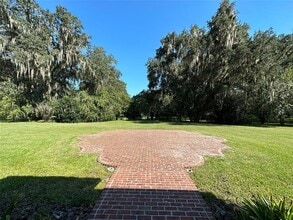 6425 NW 202nd Pl in Micanopy, FL - Building Photo - Building Photo