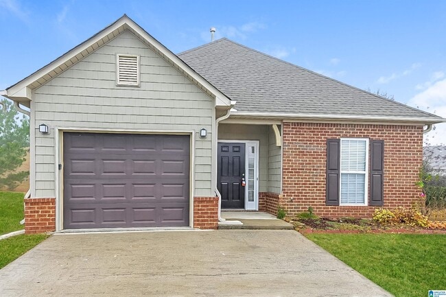 property at 2048 Fairbank Cir