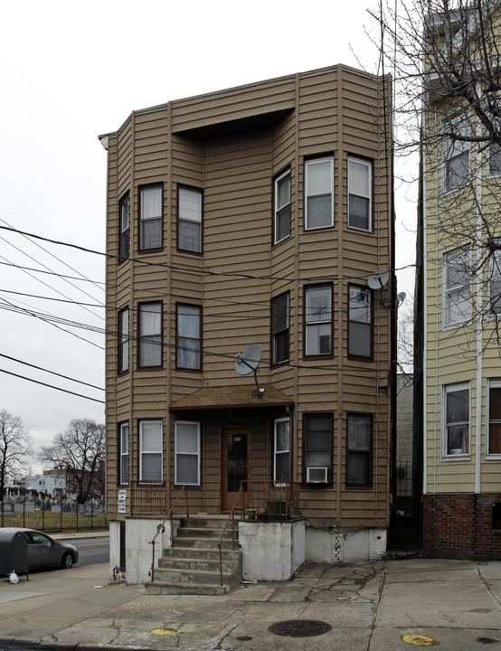 168 Highland Ave in Jersey City, NJ - Building Photo