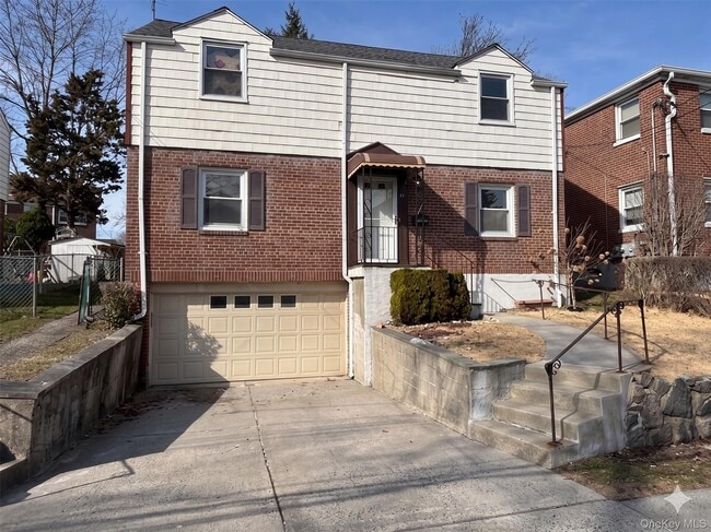 property at 14 Chamberlain Ave