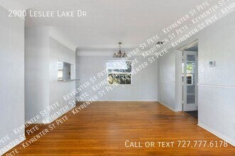 2900 Leslee Lake Dr N in St. Petersburg, FL - Foto de edificio - Building Photo