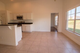 661 Berwick Dr in Davenport, FL - Building Photo - Building Photo