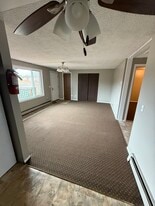 108 Morris St in Broadus, MT - Building Photo