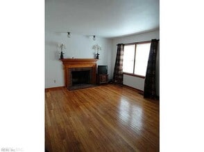 40 Bonita Dr in Newport News, VA - Building Photo - Building Photo