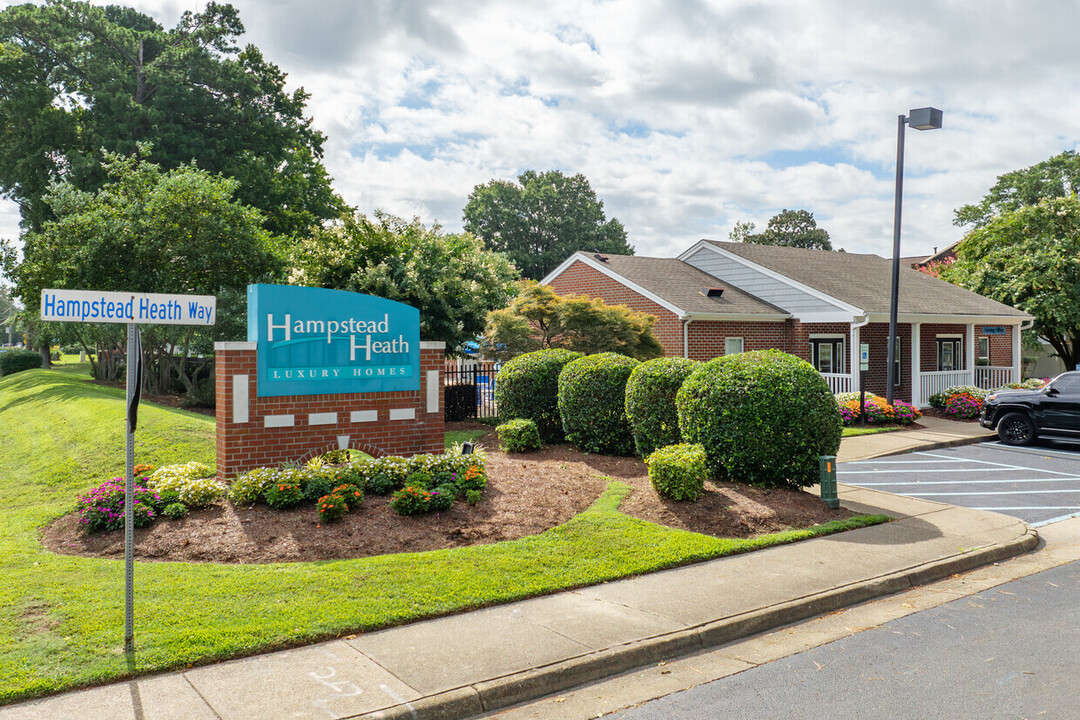 Hampstead Heath Luxury Homes in Hampton, VA - Foto de edificio