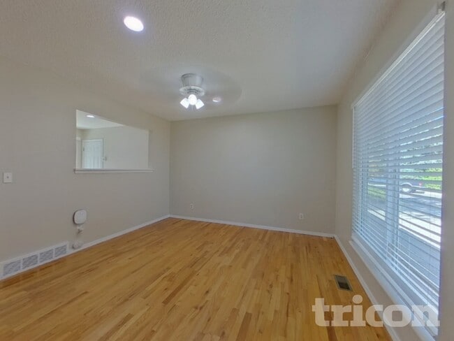 10025 Alcott St in Federal Heights, CO - Foto de edificio - Building Photo