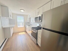 296 Broadway, Unit 2 in Somerville, MA - Building Photo