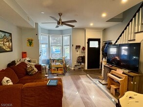 425 Lafayette St in Newark, NJ - Foto de edificio - Building Photo