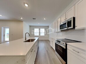 5945 Sycamore Pl St in St. Cloud, FL - Building Photo - Building Photo