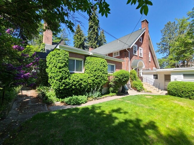 607 S Monroe St, Unit Graham 4