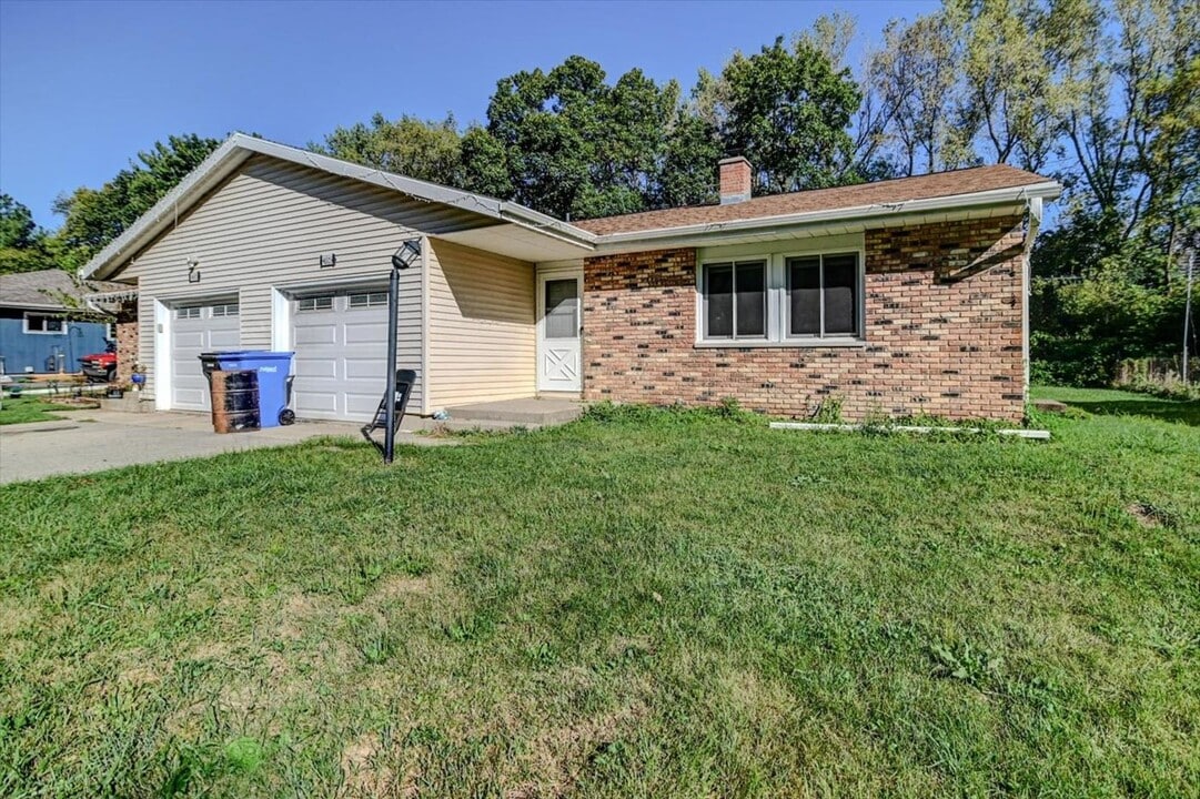 4603 Dennis Dr in Madison, WI - Building Photo