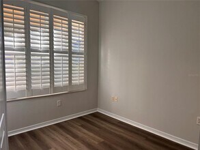 1123 Napolean Way in Wesley Chapel, FL - Building Photo - Building Photo