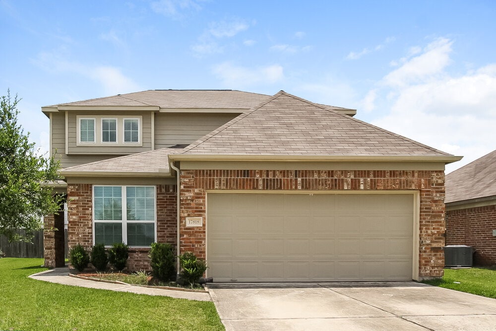 17818 Aveleigh Ln in Humble, TX - Building Photo