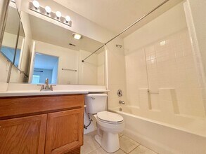 10422 Scripps Poway Pkwy in San Diego, CA - Building Photo - Building Photo