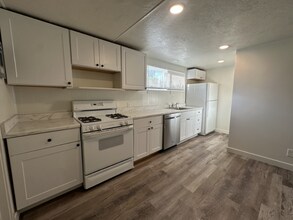 3440 S 200 E in South Salt Lake, UT - Foto de edificio - Building Photo