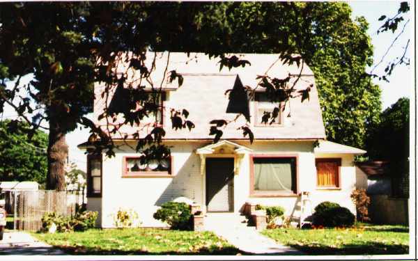 218 N F St in Oxnard, CA - Foto de edificio - Building Photo