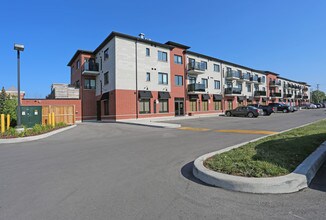 170 Rockhaven Ln in Hamilton, ON - Building Photo - Building Photo