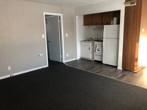 Almar Apartments- No Availability in Niagara Falls, NY - Foto de edificio - Building Photo