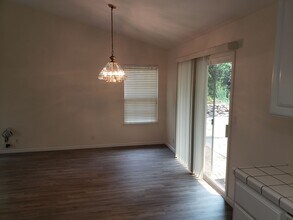 12 Knotts Glen Ct in Chico, CA - Building Photo - Building Photo