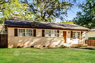 1142 Eastview Dr in Charlotte, NC - Building Photo - Building Photo