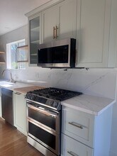 20305 Aetna St in Los Angeles, CA - Foto de edificio - Building Photo