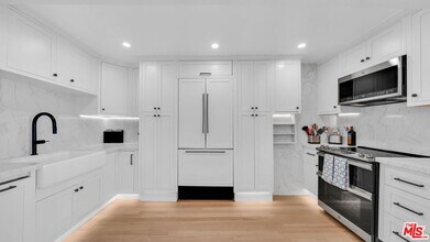 6 Fleet St in Marina Del Rey, CA - Building Photo - Building Photo