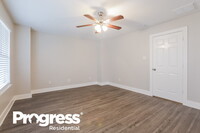 715 Remington Heights Dr photo'