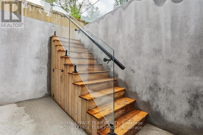 49 Grosvenor Ave in Ottawa, ON - Building Photo - Building Photo